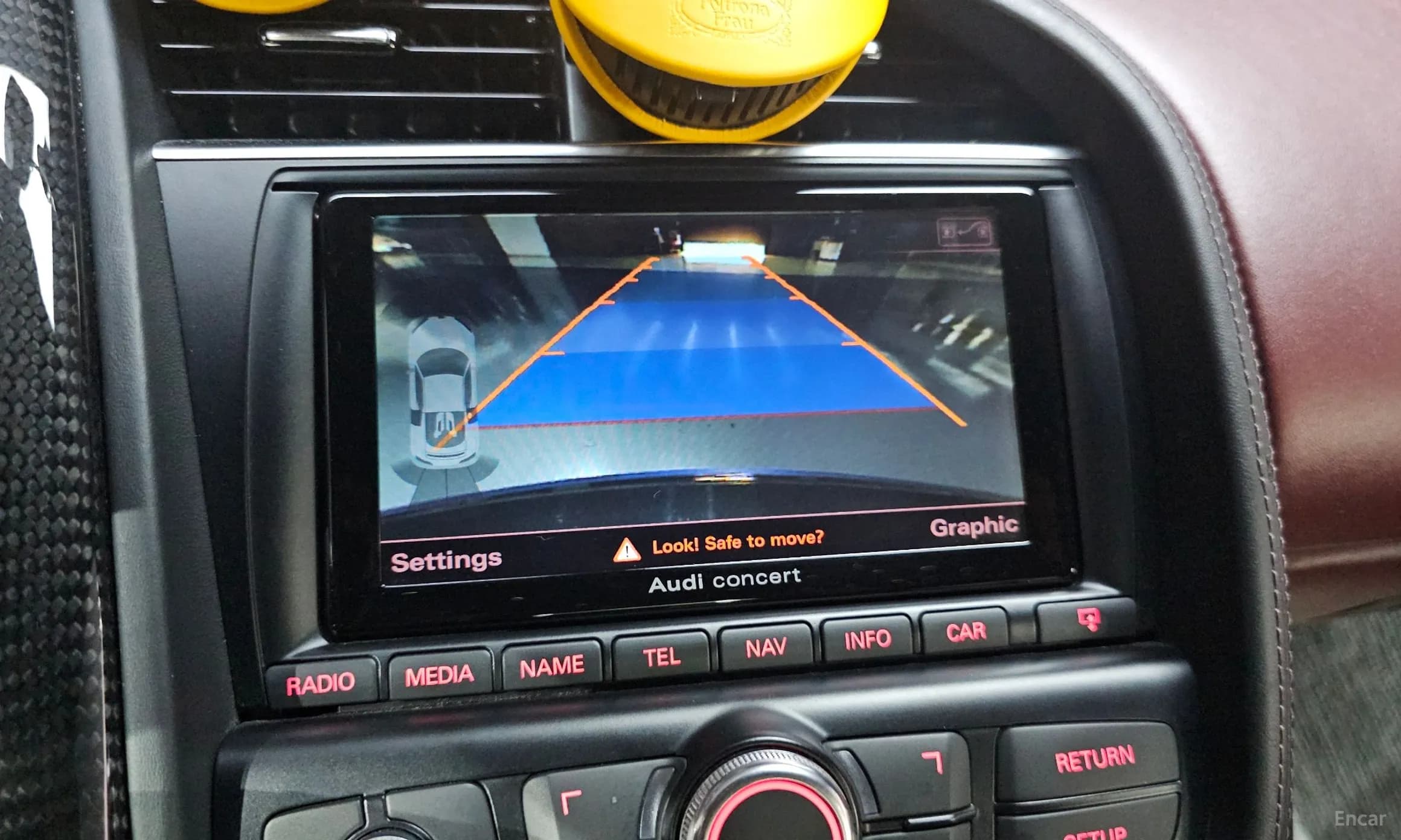 R8