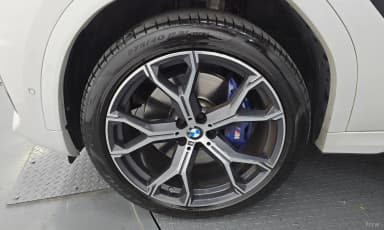 X6 (G06)