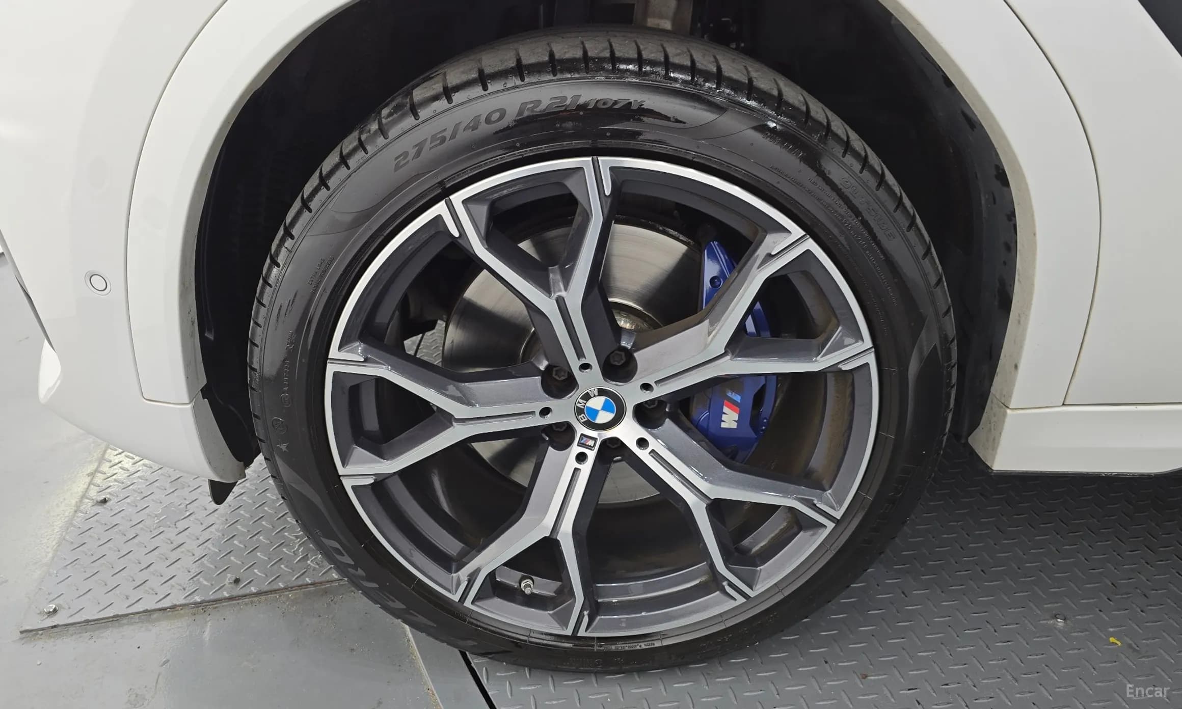 X6 (G06)