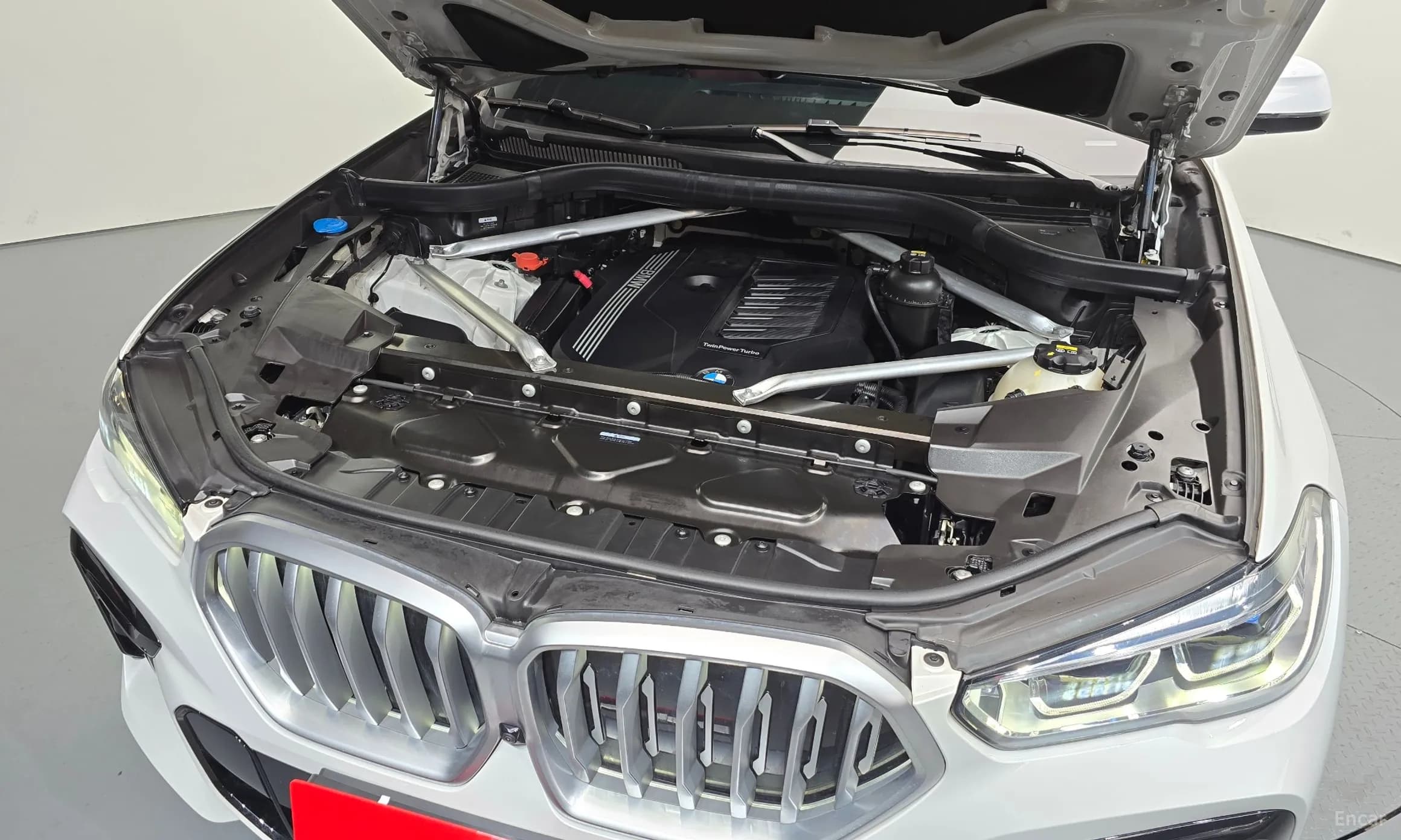 X6 (G06)