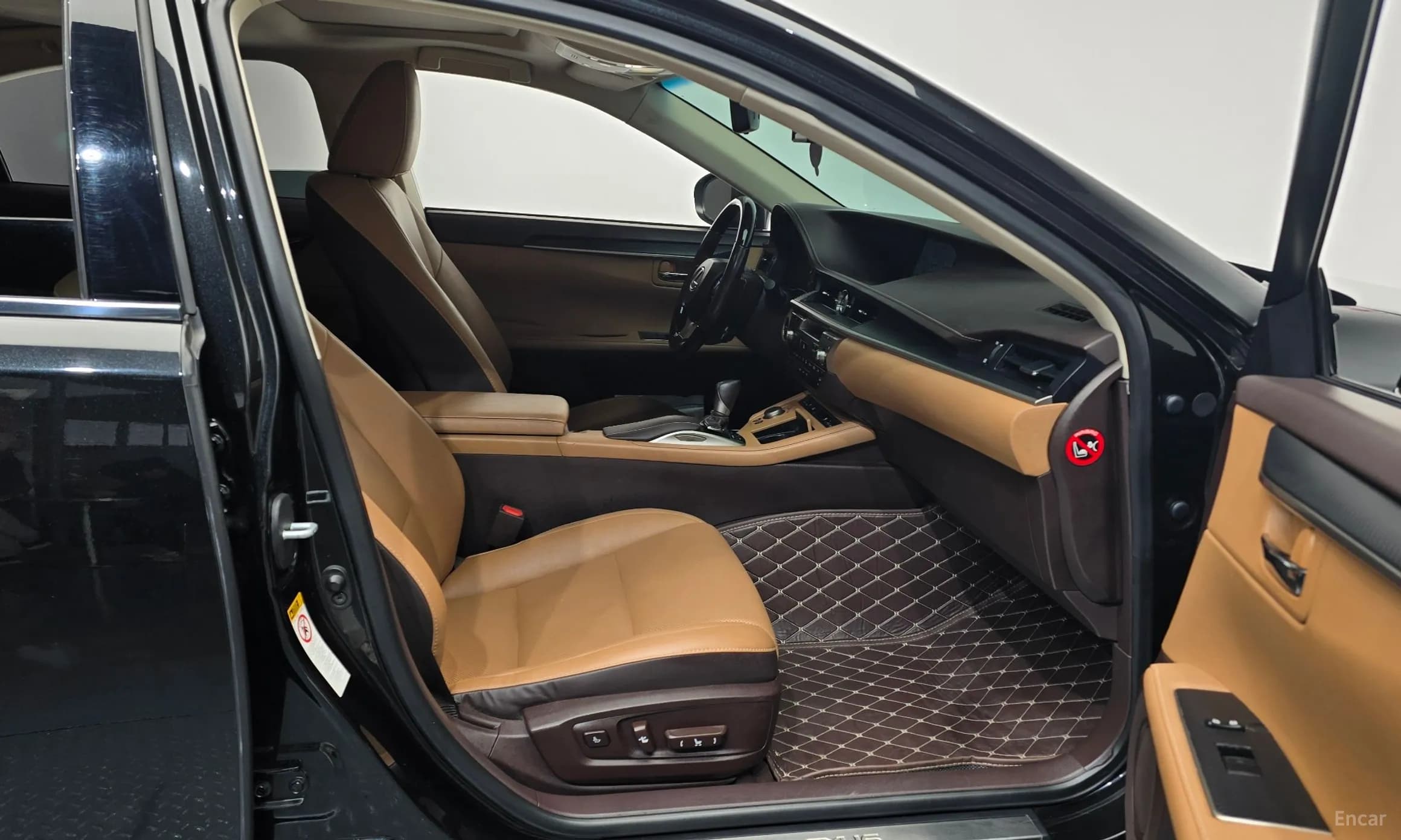 New ES300h