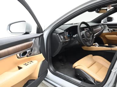 S90