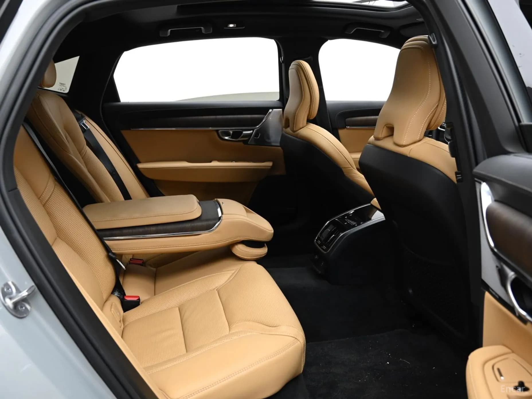 S90