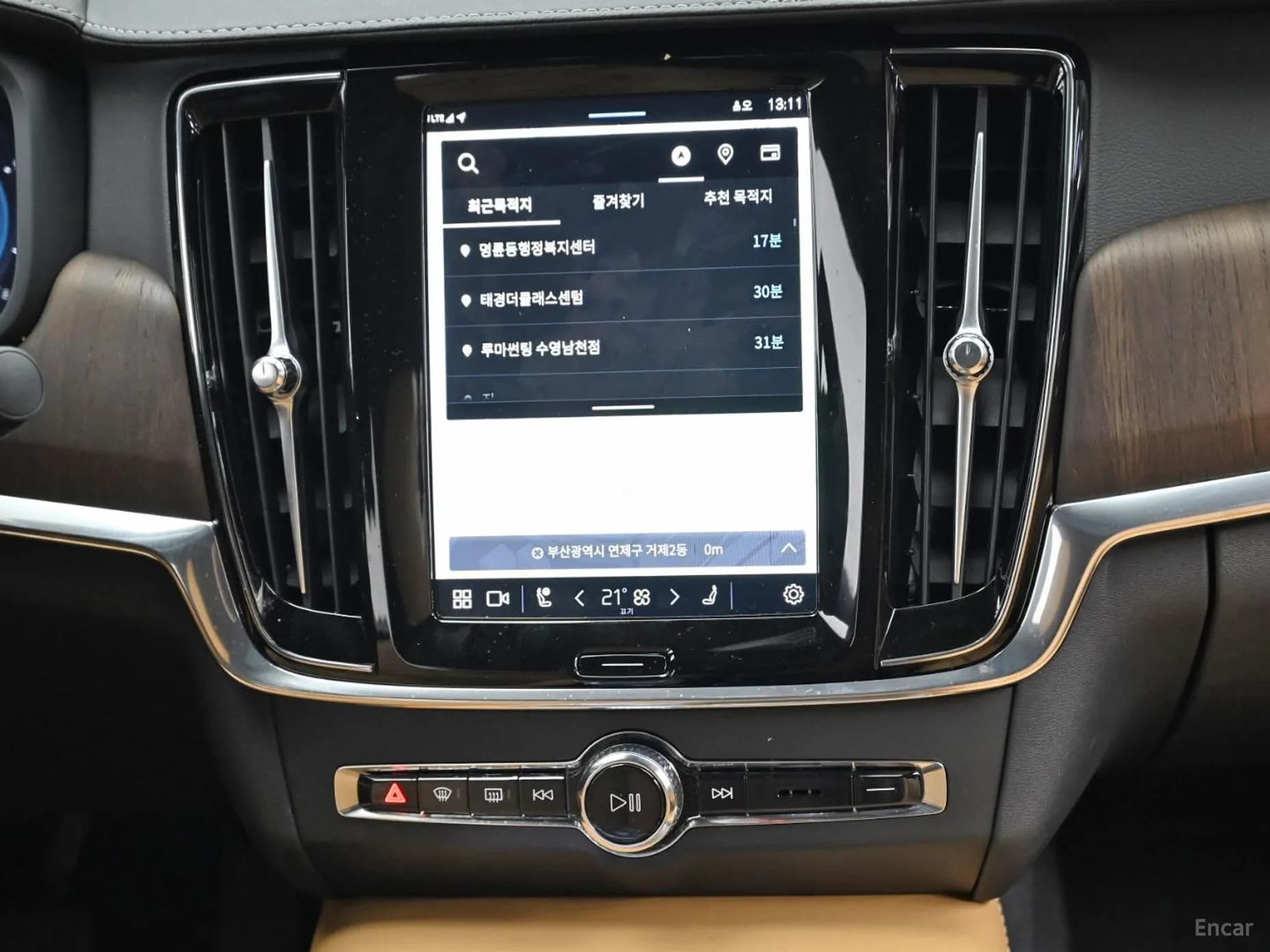 S90