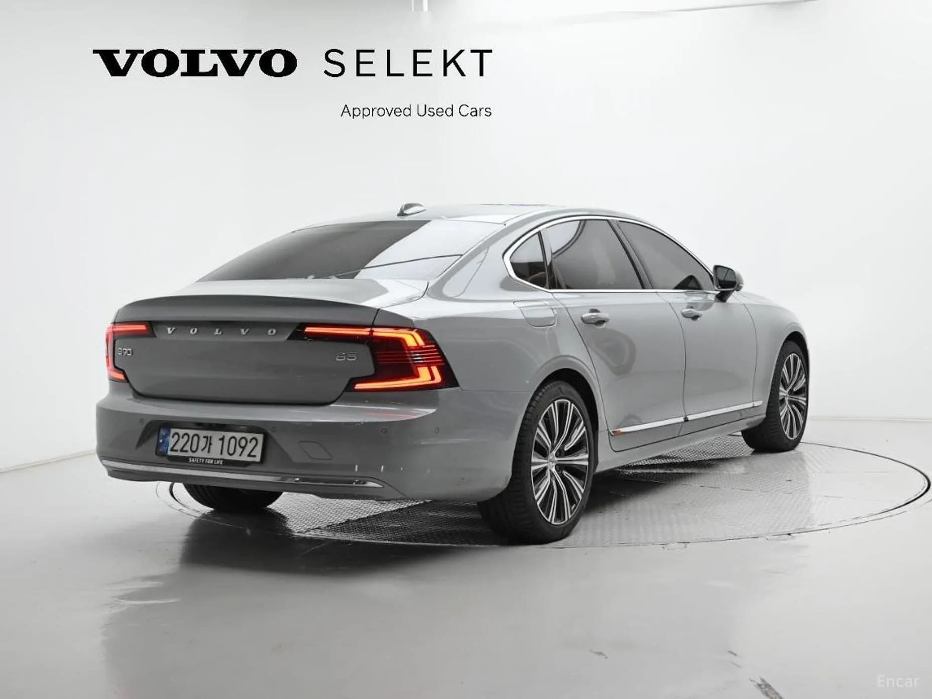 S90