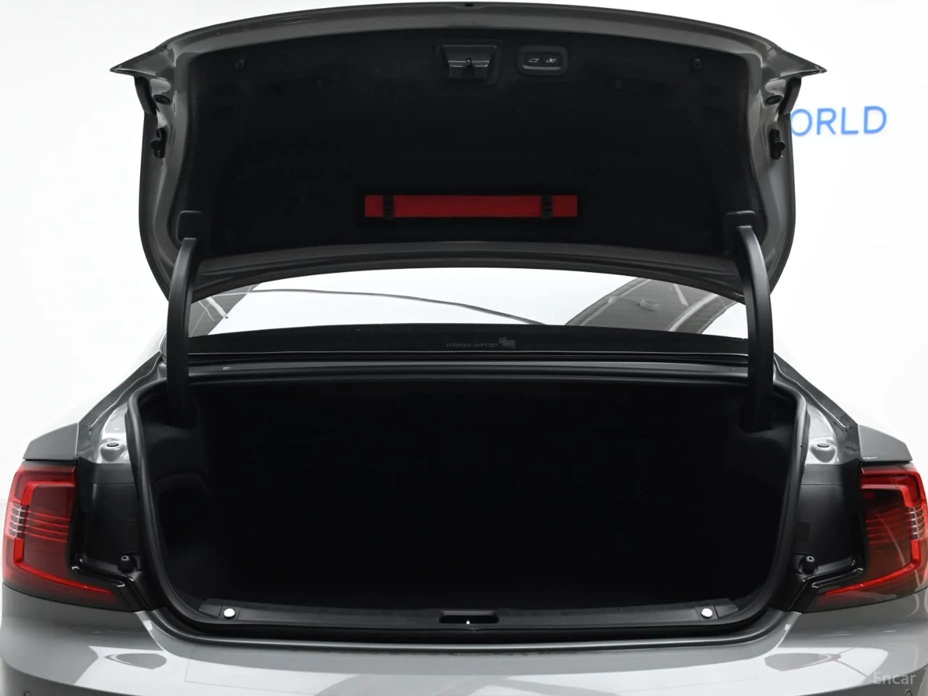 S90
