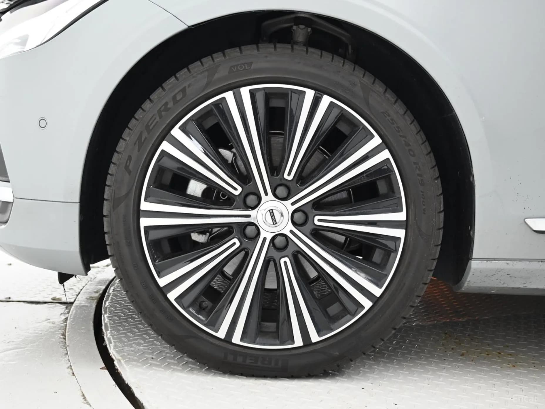 S90