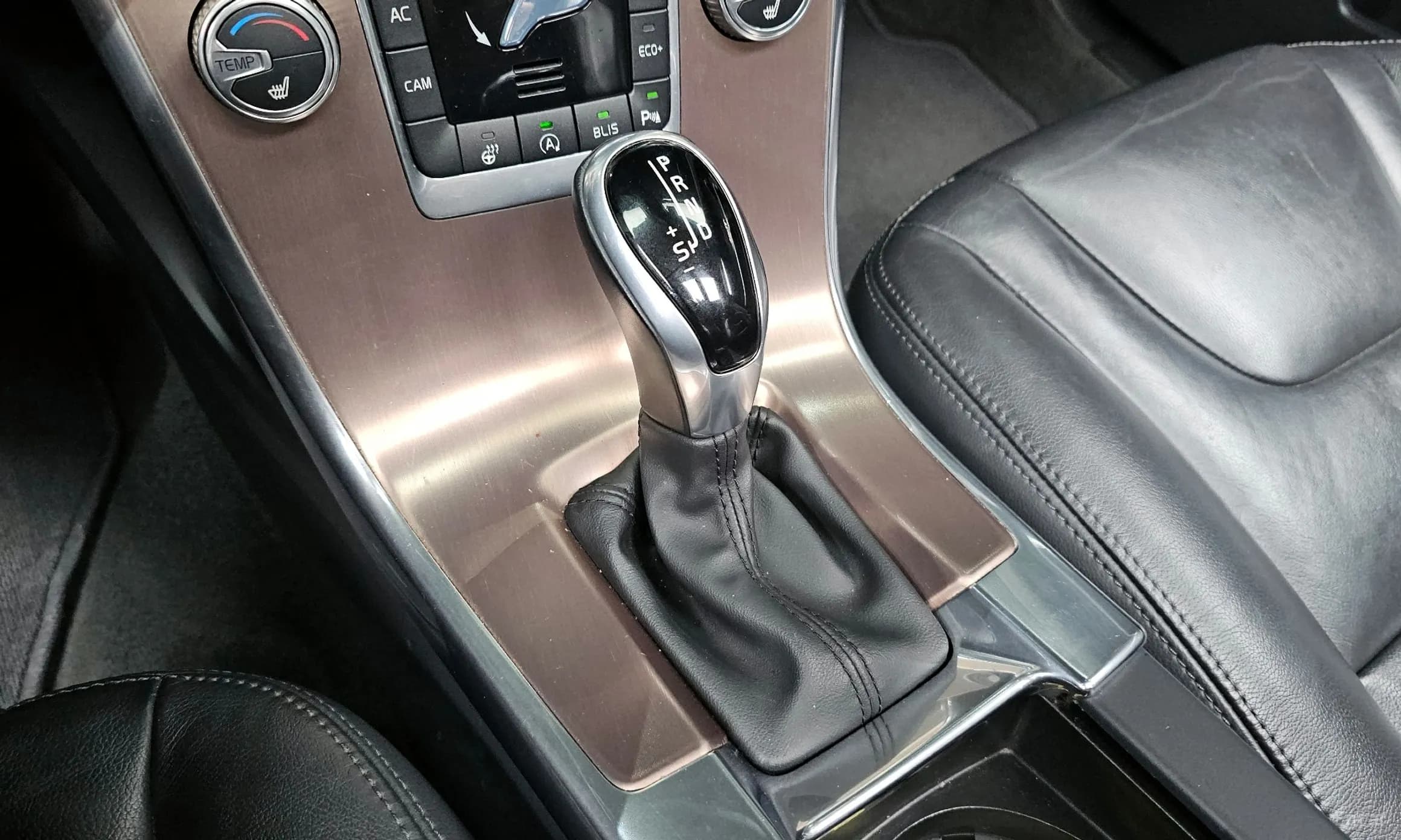 XC60
