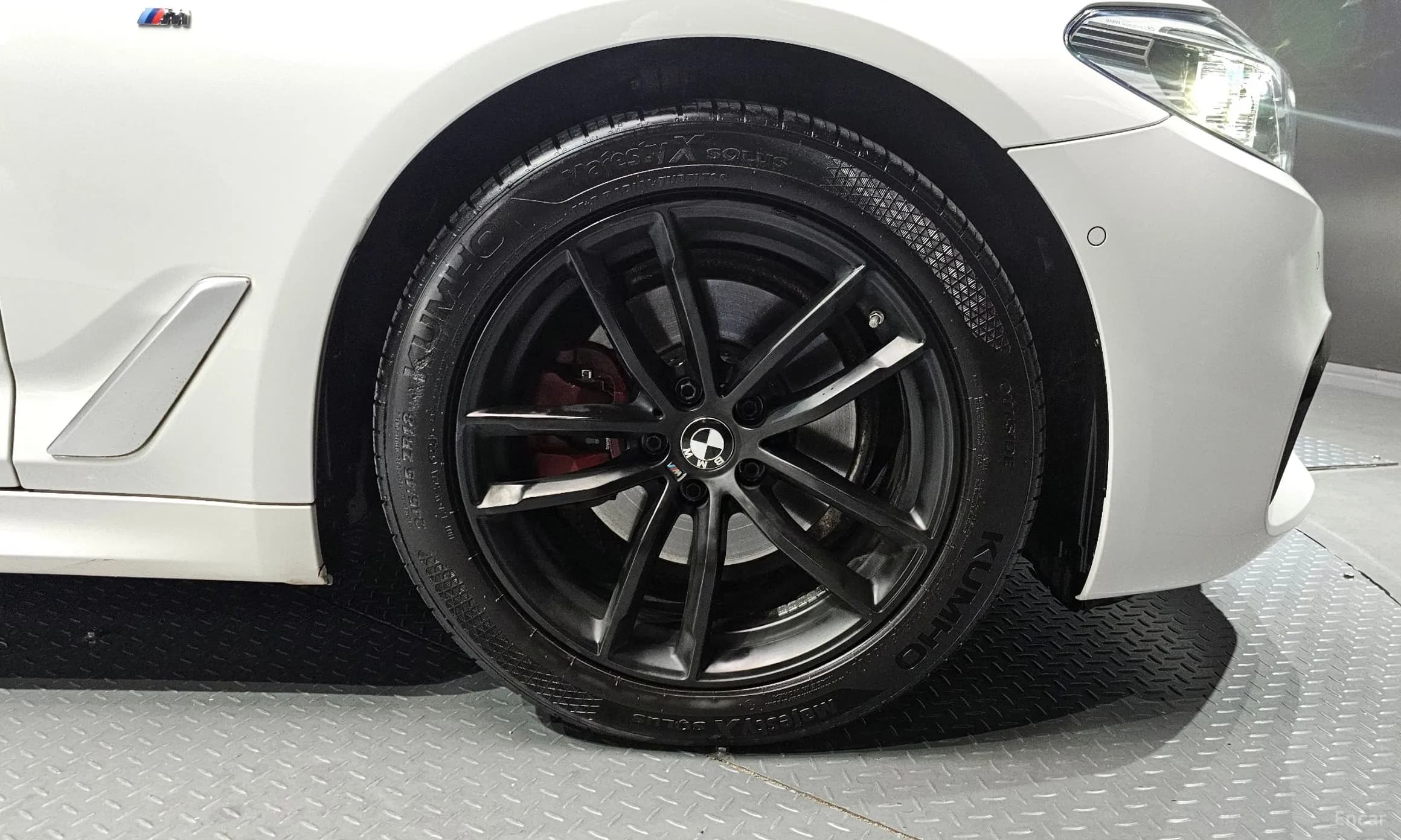 5 Series (G30)
