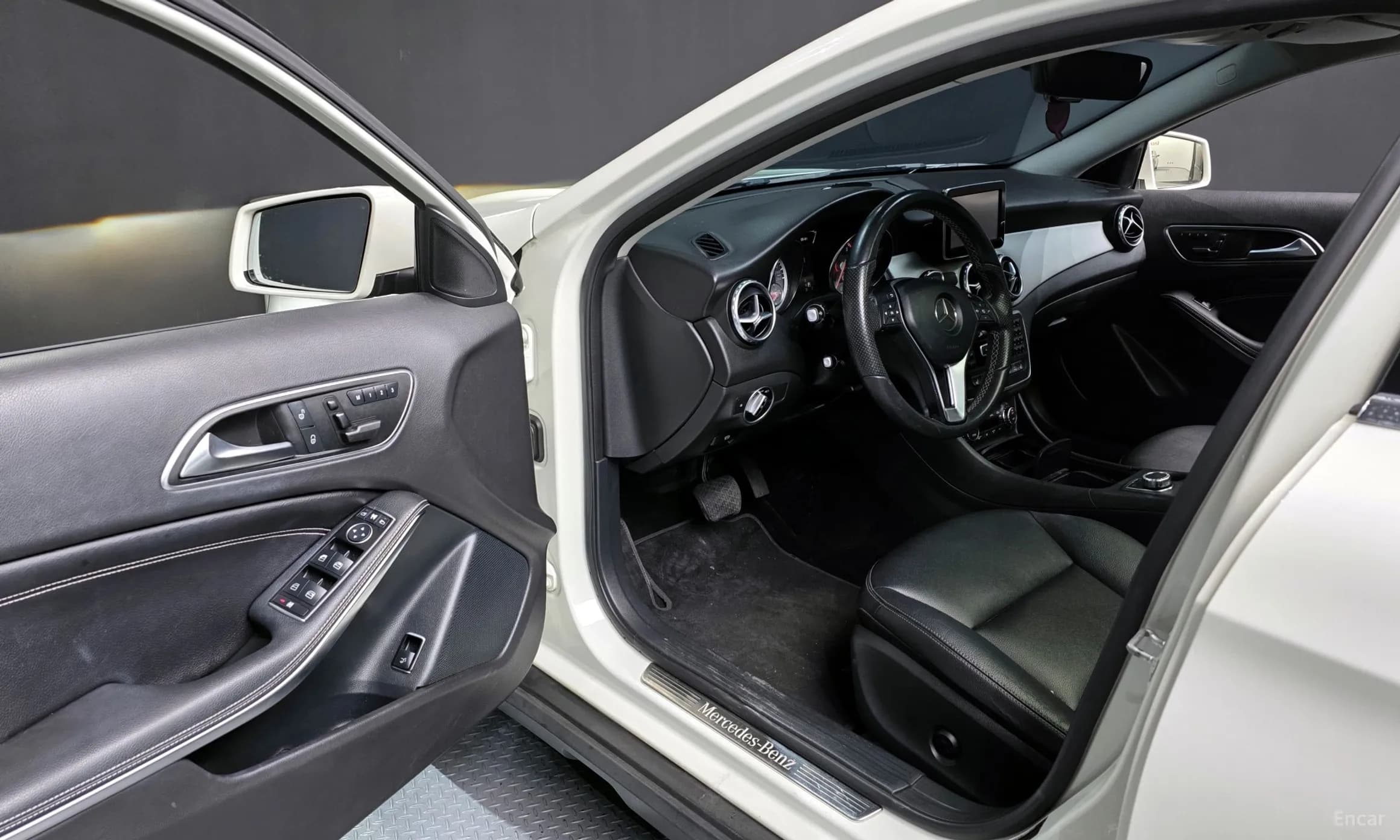 GLA-Class X156