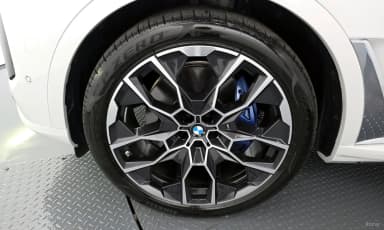 X7 (G07)