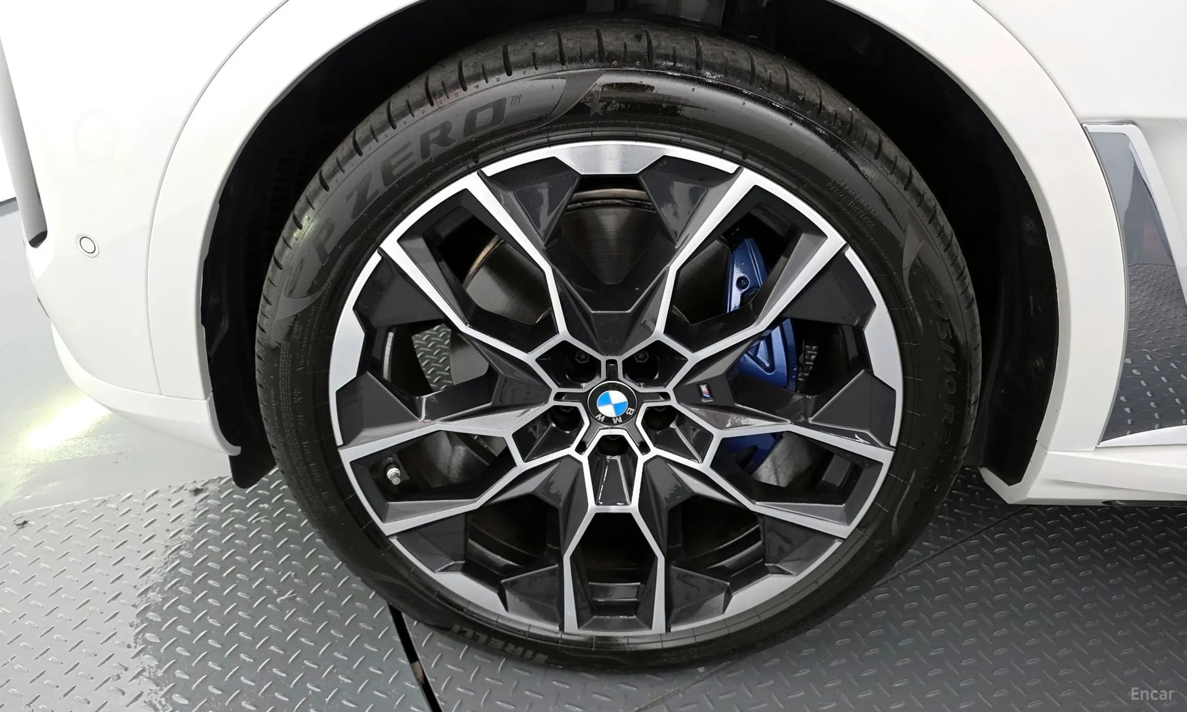 X7 (G07)