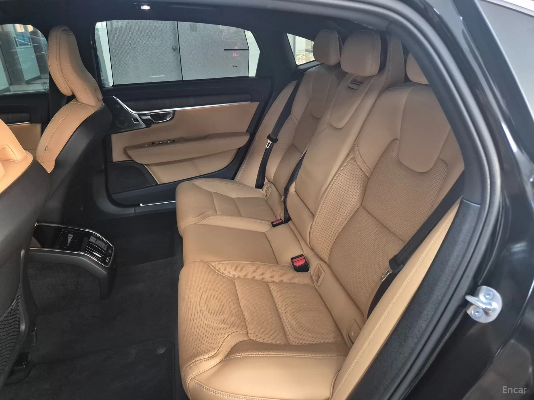 S90