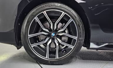 7 Series (G70)