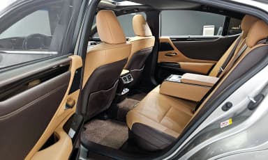 ES300h 7th Generation