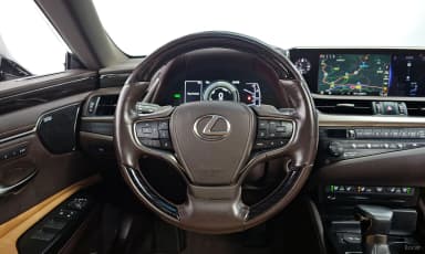 ES300h 7th Generation