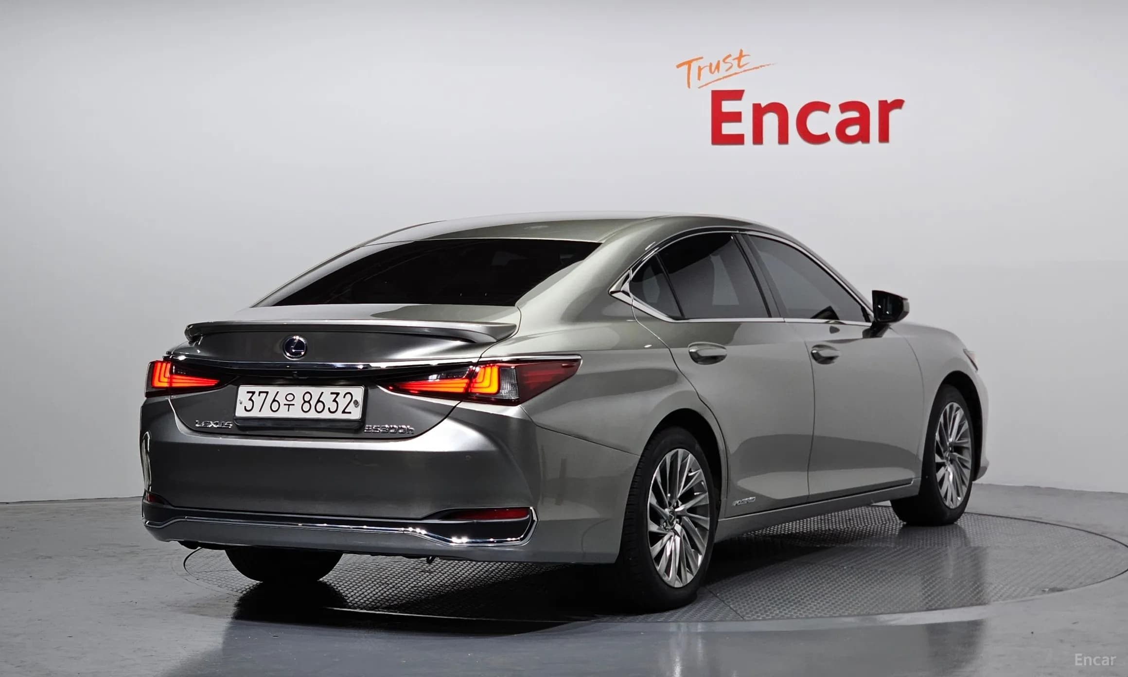 ES300h 7th Generation