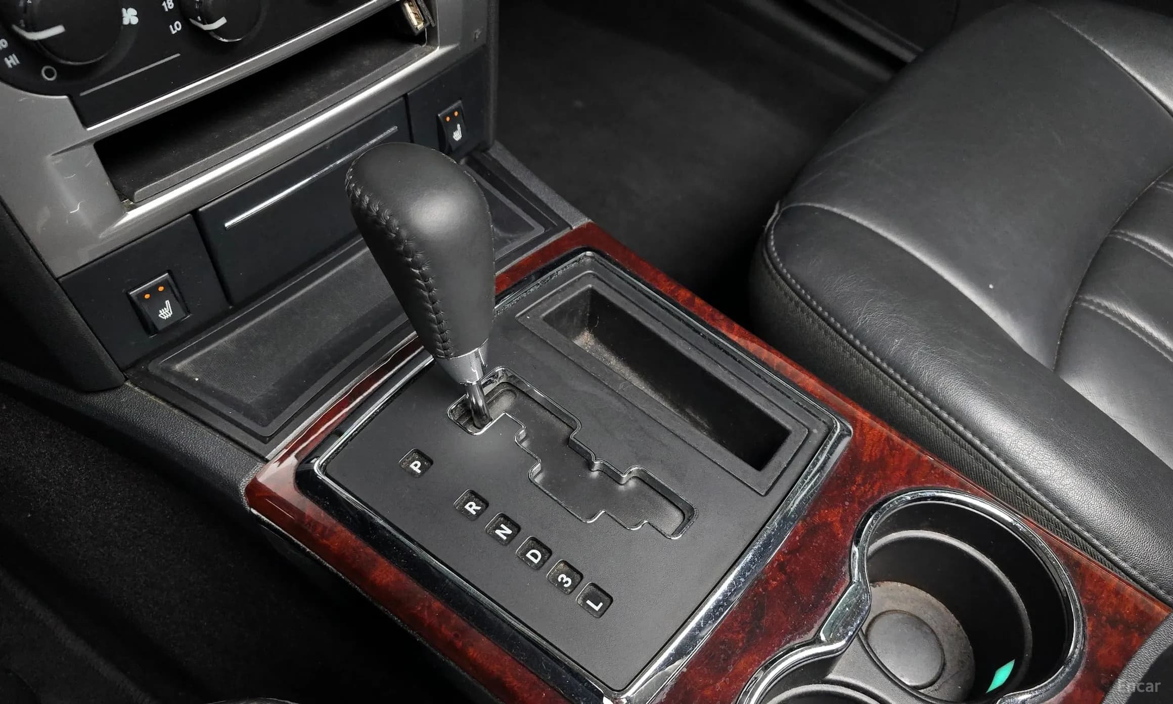 300C