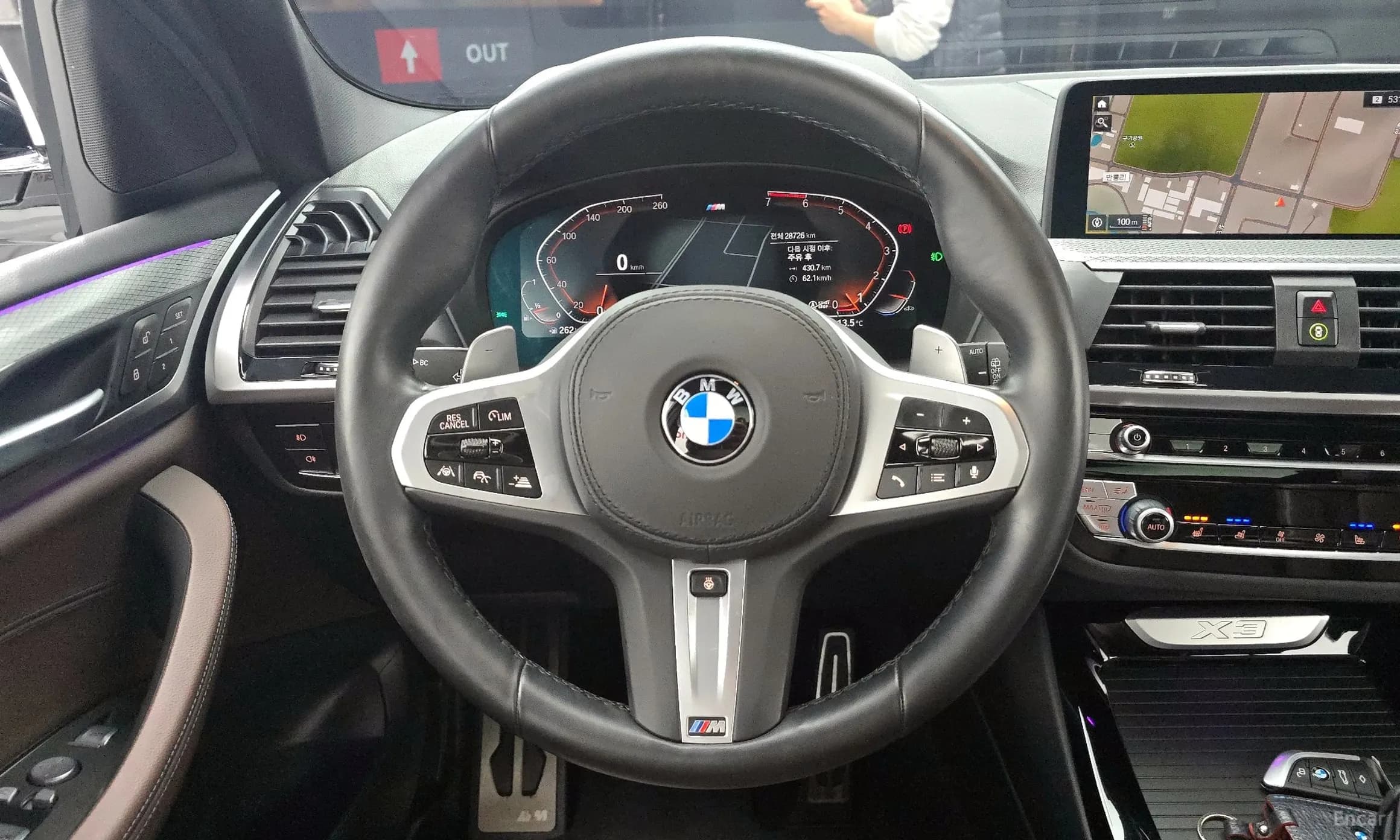 X3 (G01)