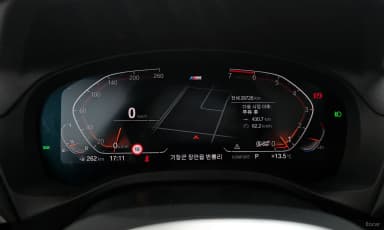 X3 (G01)