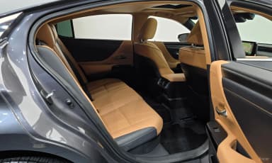 ES300h 7th Generation