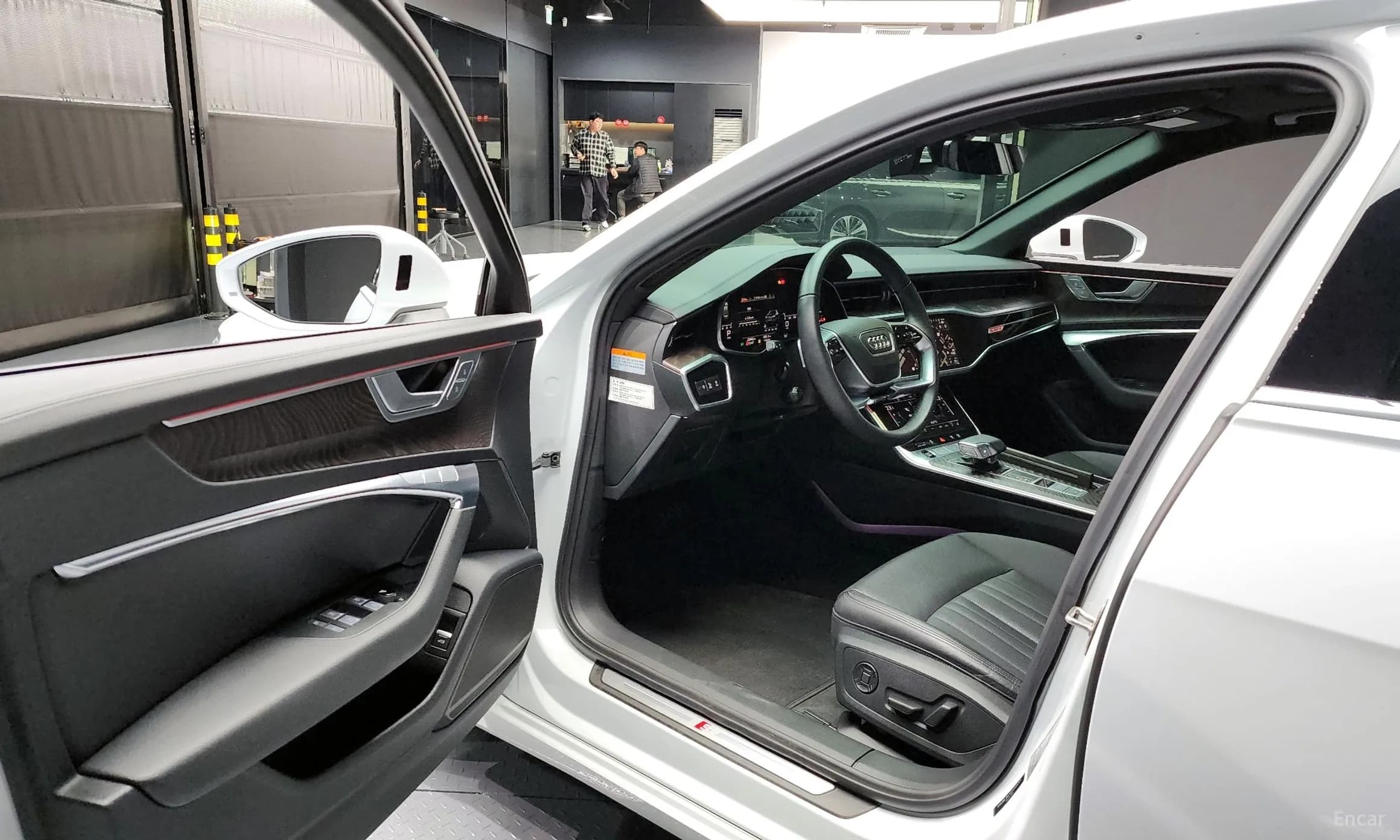 A6 (C8)