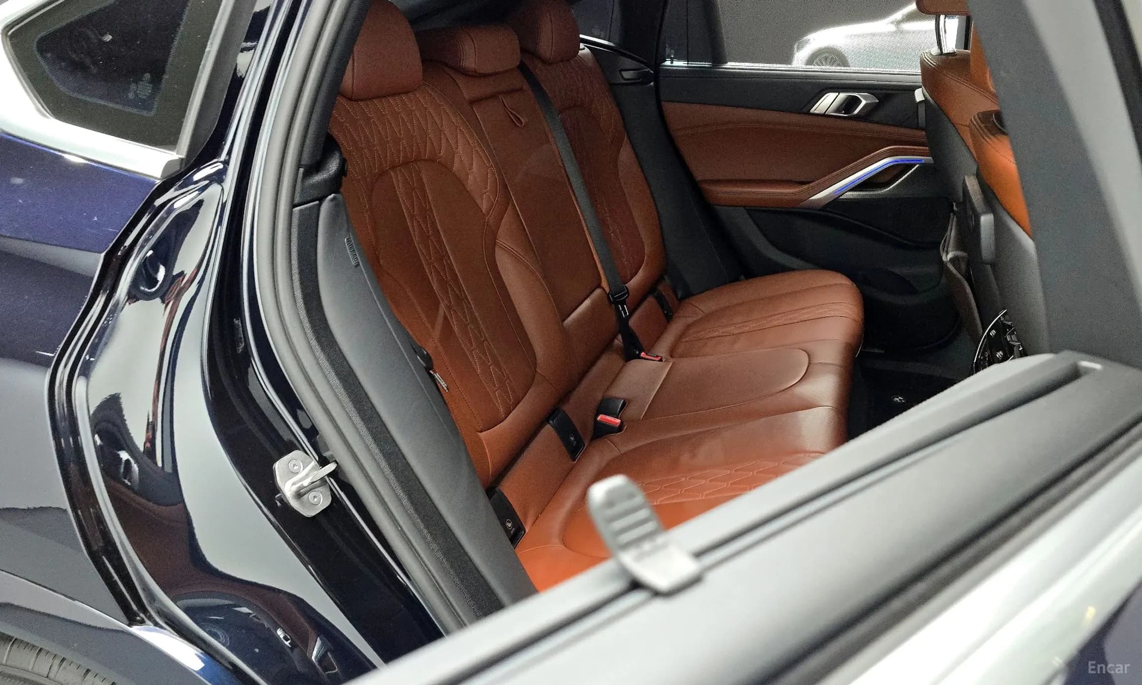 X6 (G06)