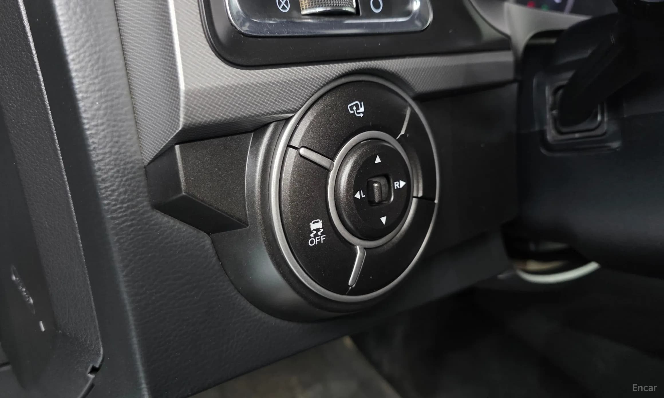 Korando Sports