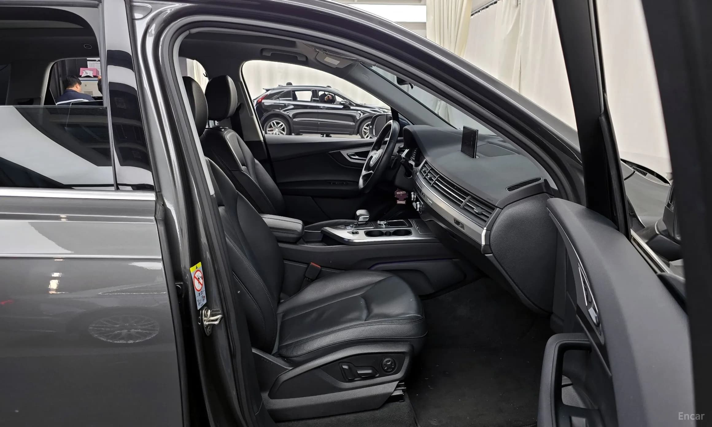 Q7 (4M)