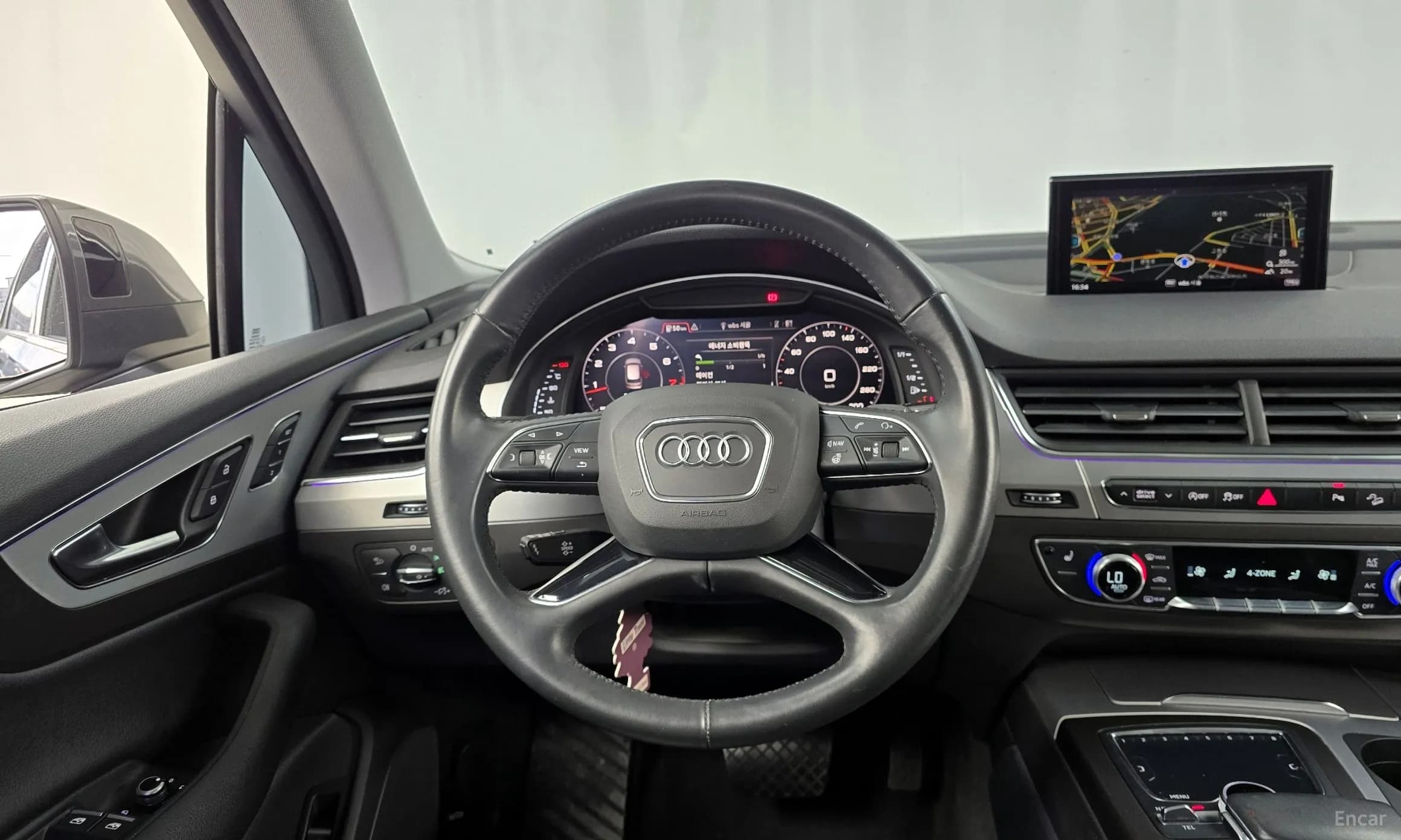 Q7 (4M)