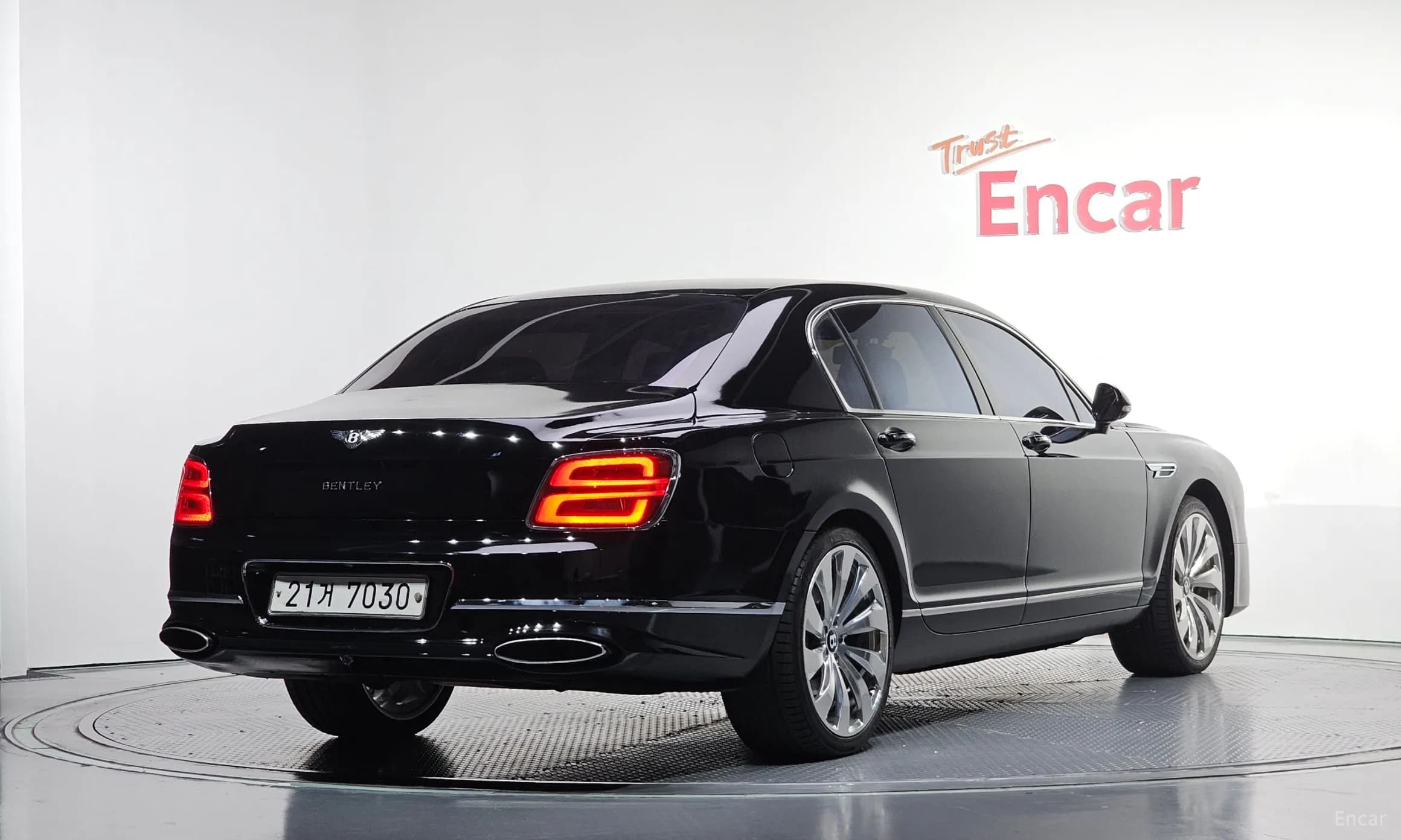 Flying Spur Gen 1