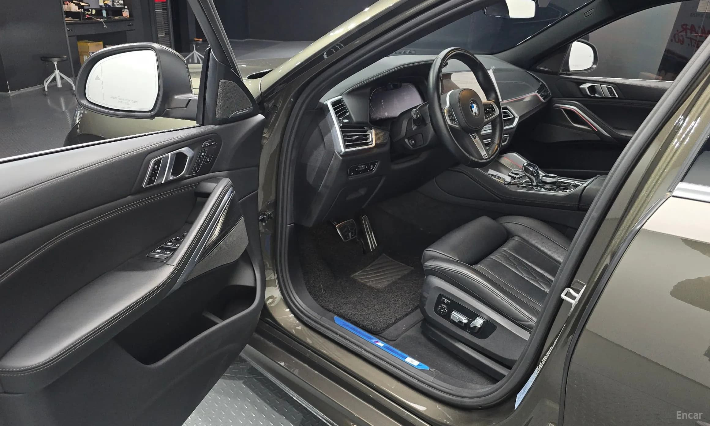 X6 (G06)