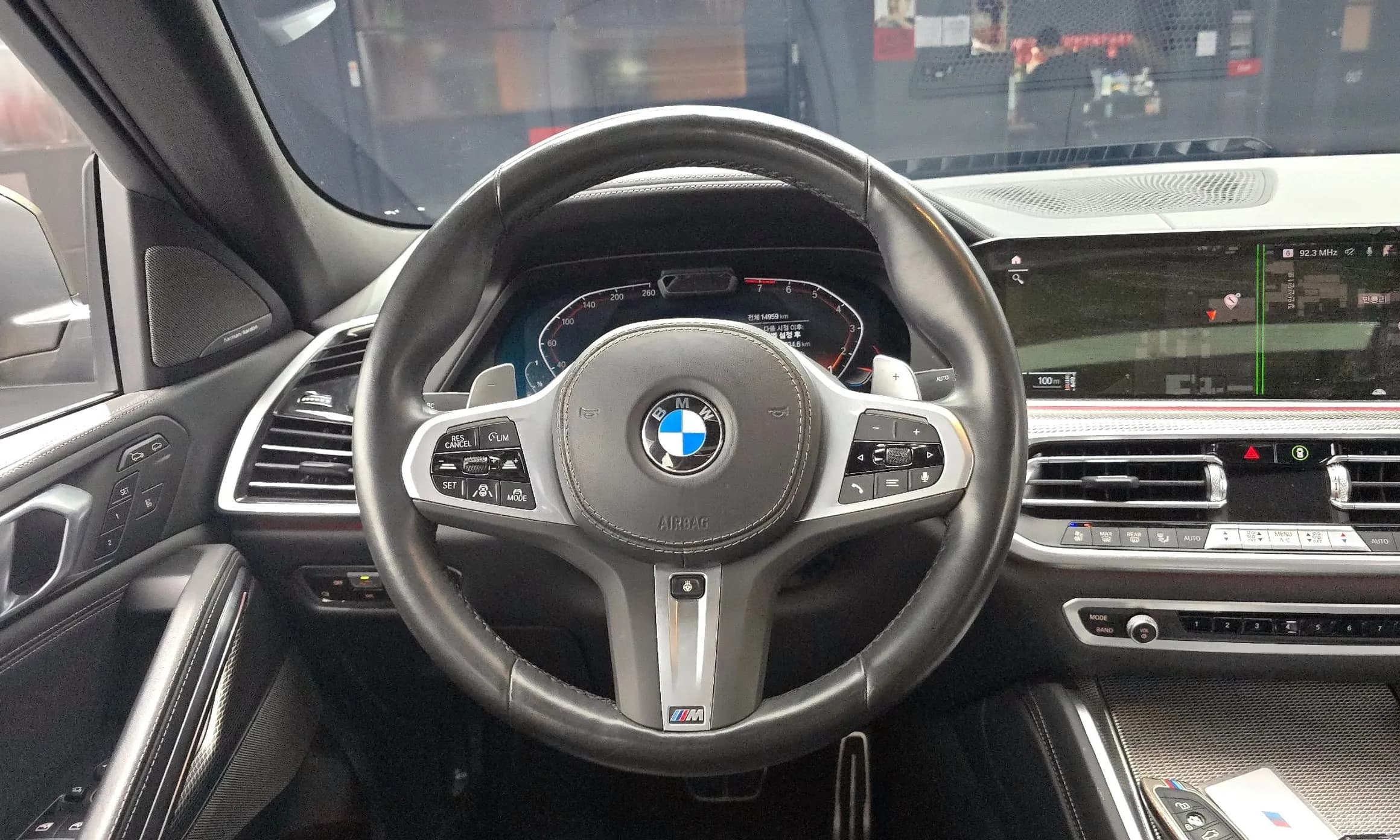 X6 (G06)