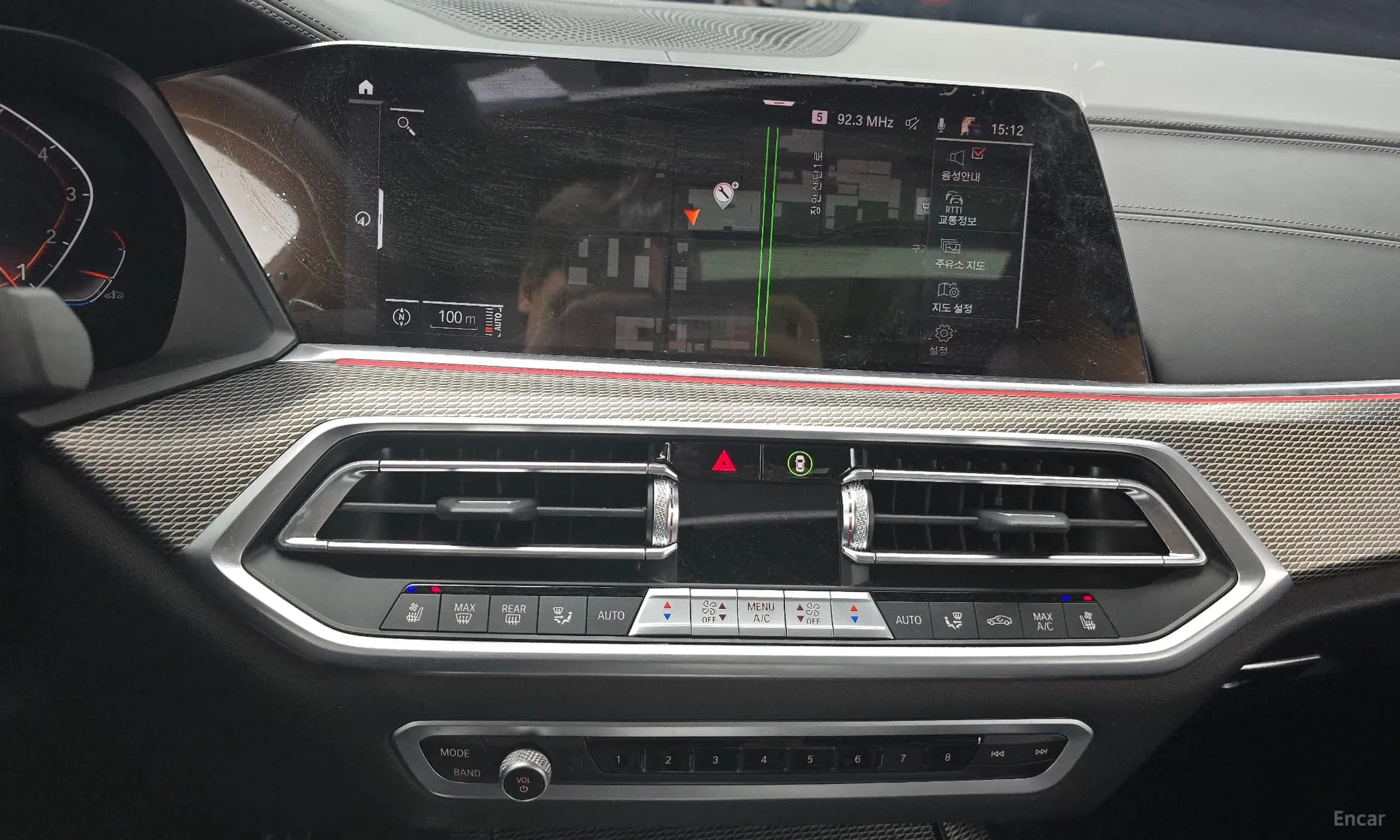 X6 (G06)
