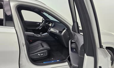 X6 (G06)