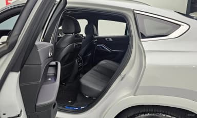 X6 (G06)