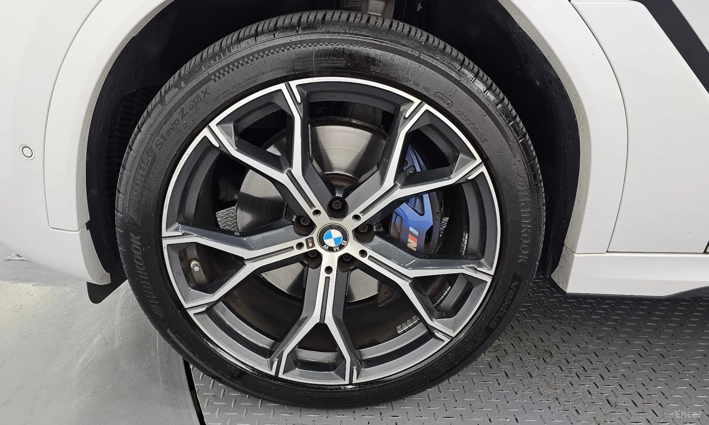 X6 (G06)