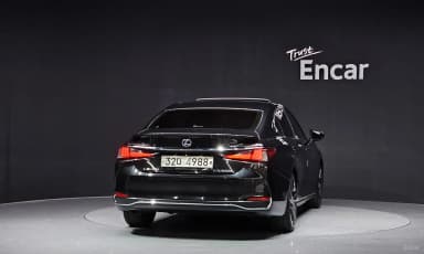 ES300h 7th Generation