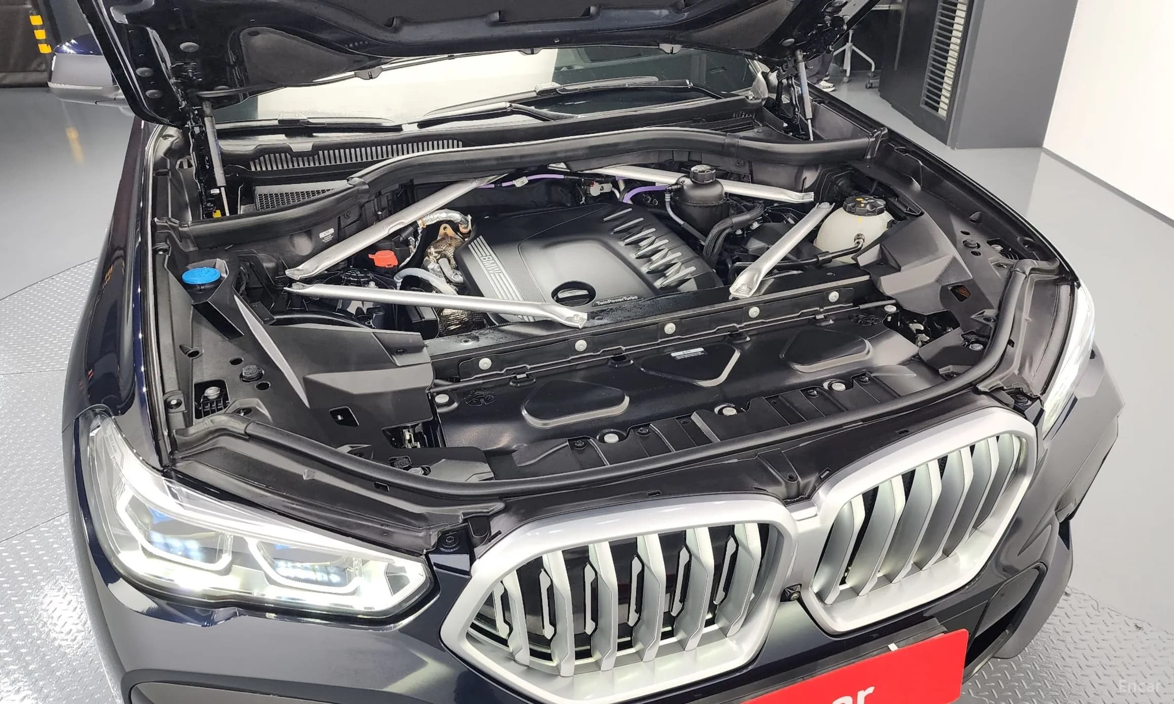 X6 (G06)