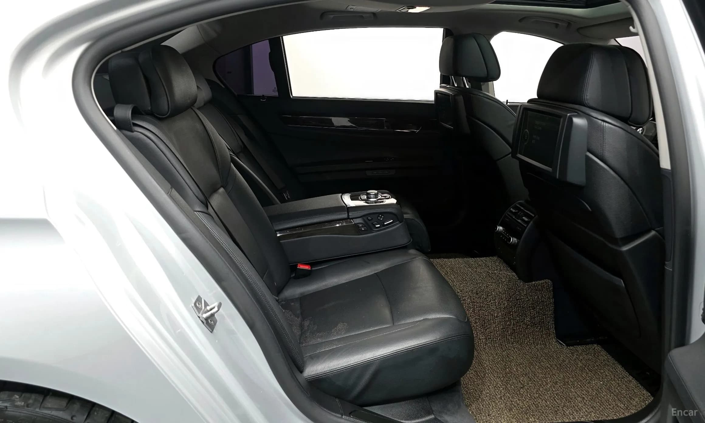 7 Series (F01)
