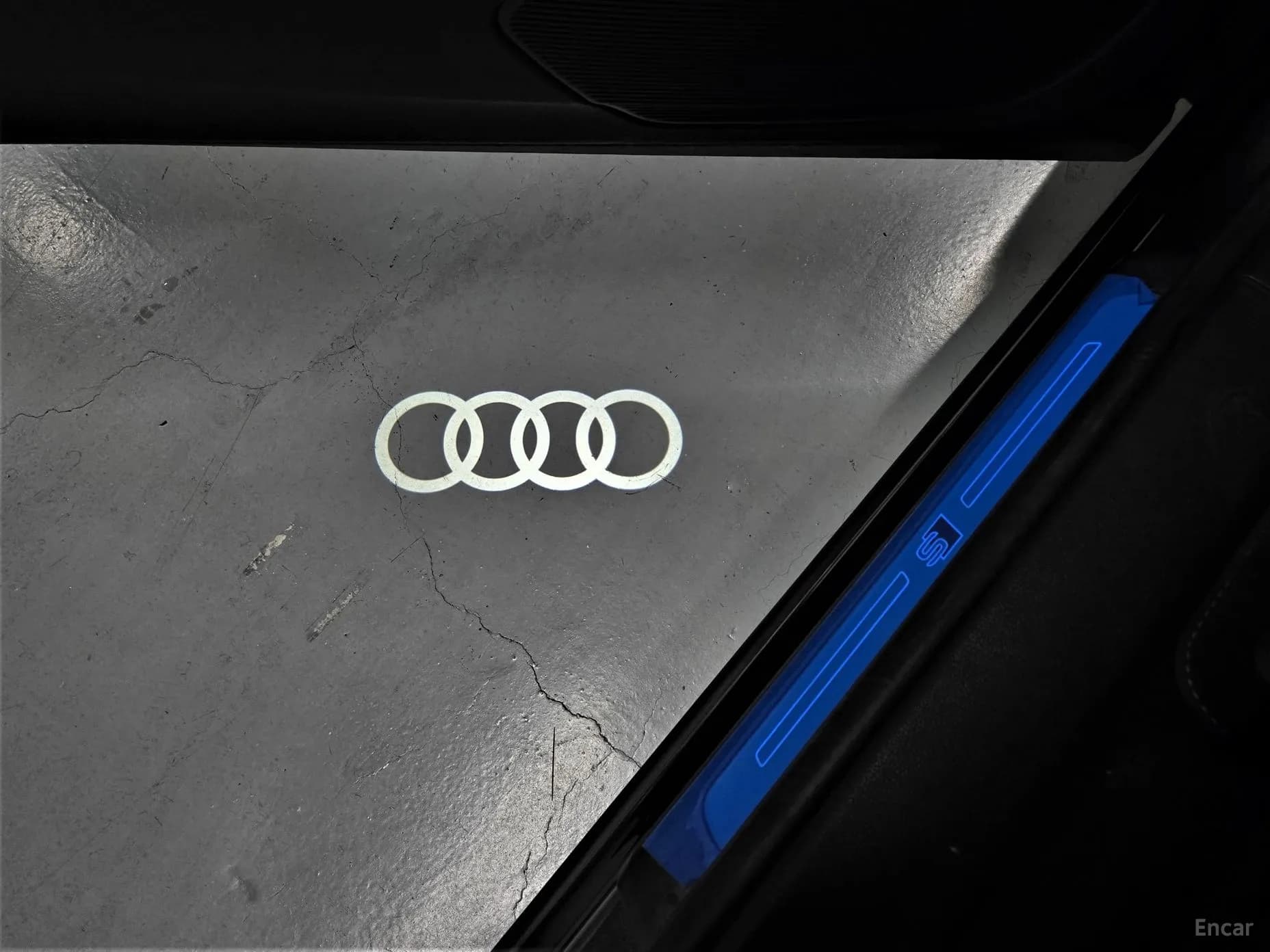 Q8 (4M)