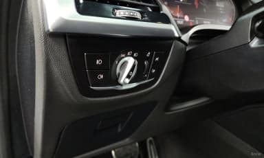 X4 (G02)