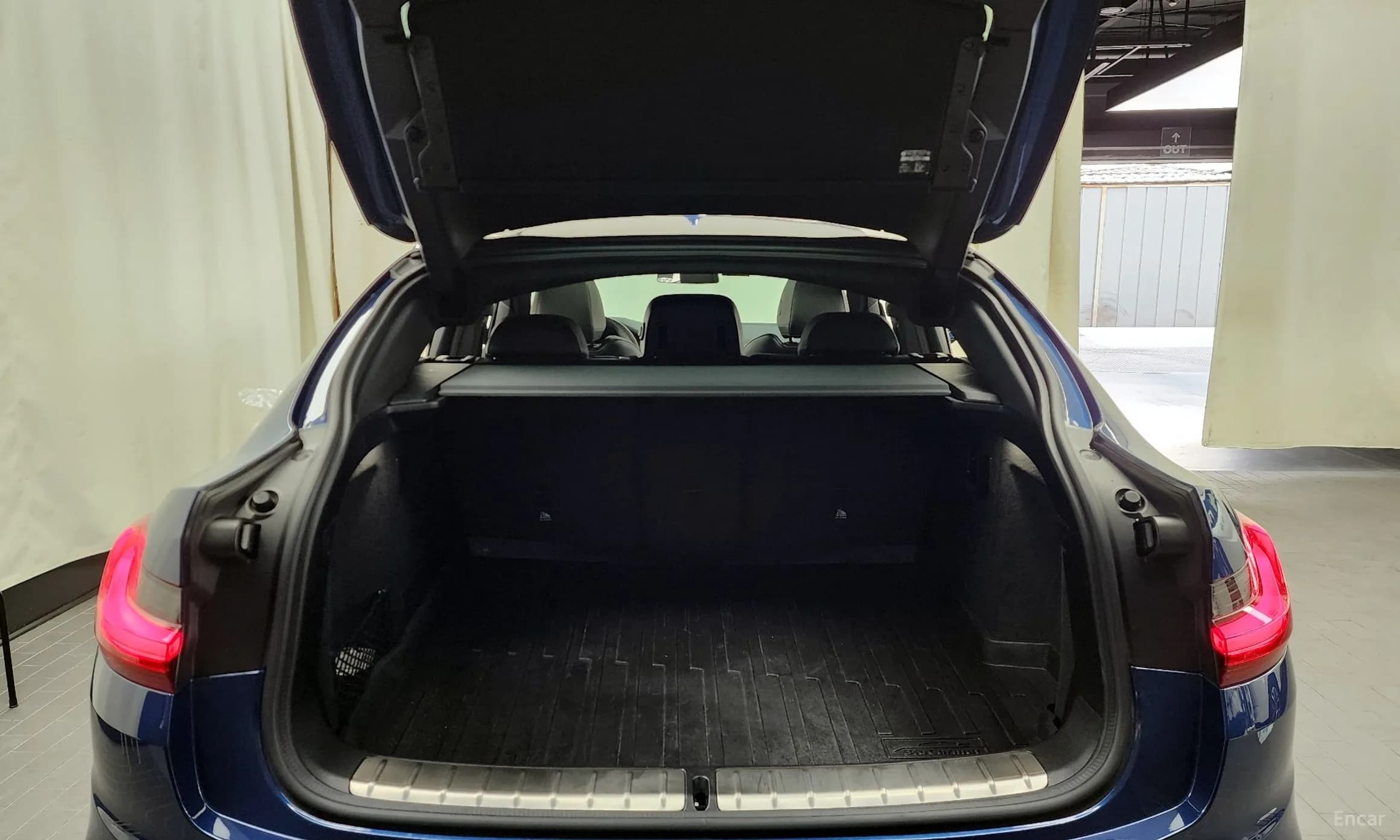 X4 (G02)