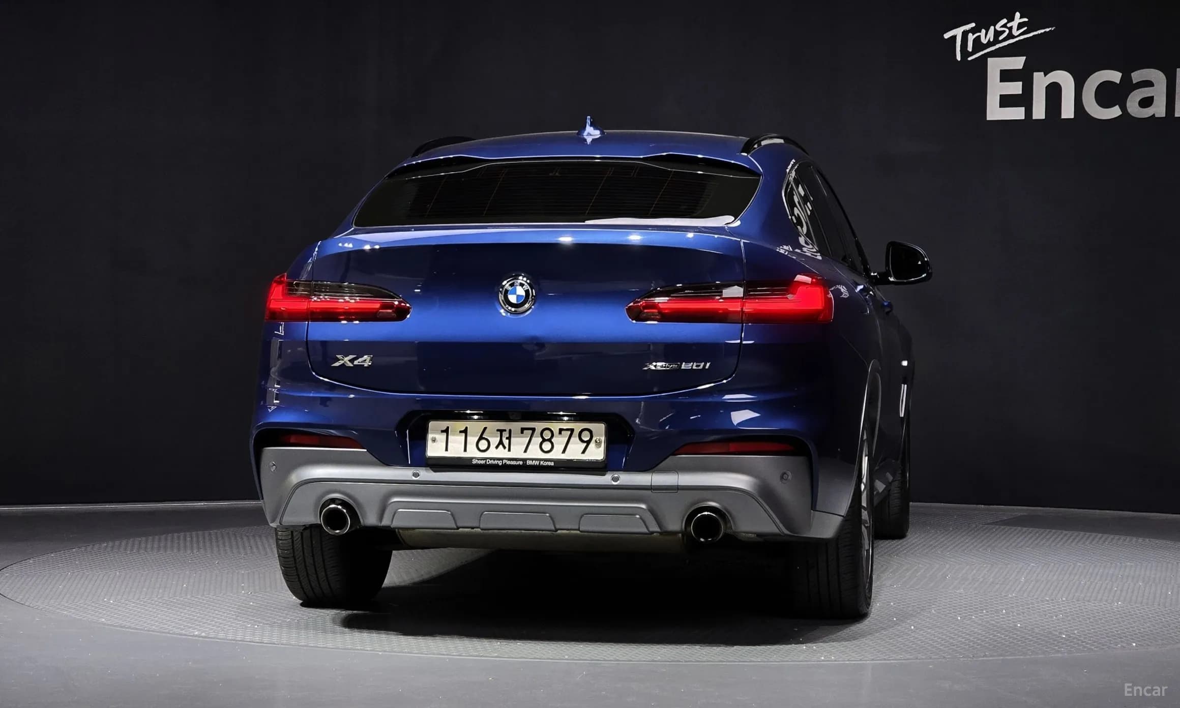 X4 (G02)