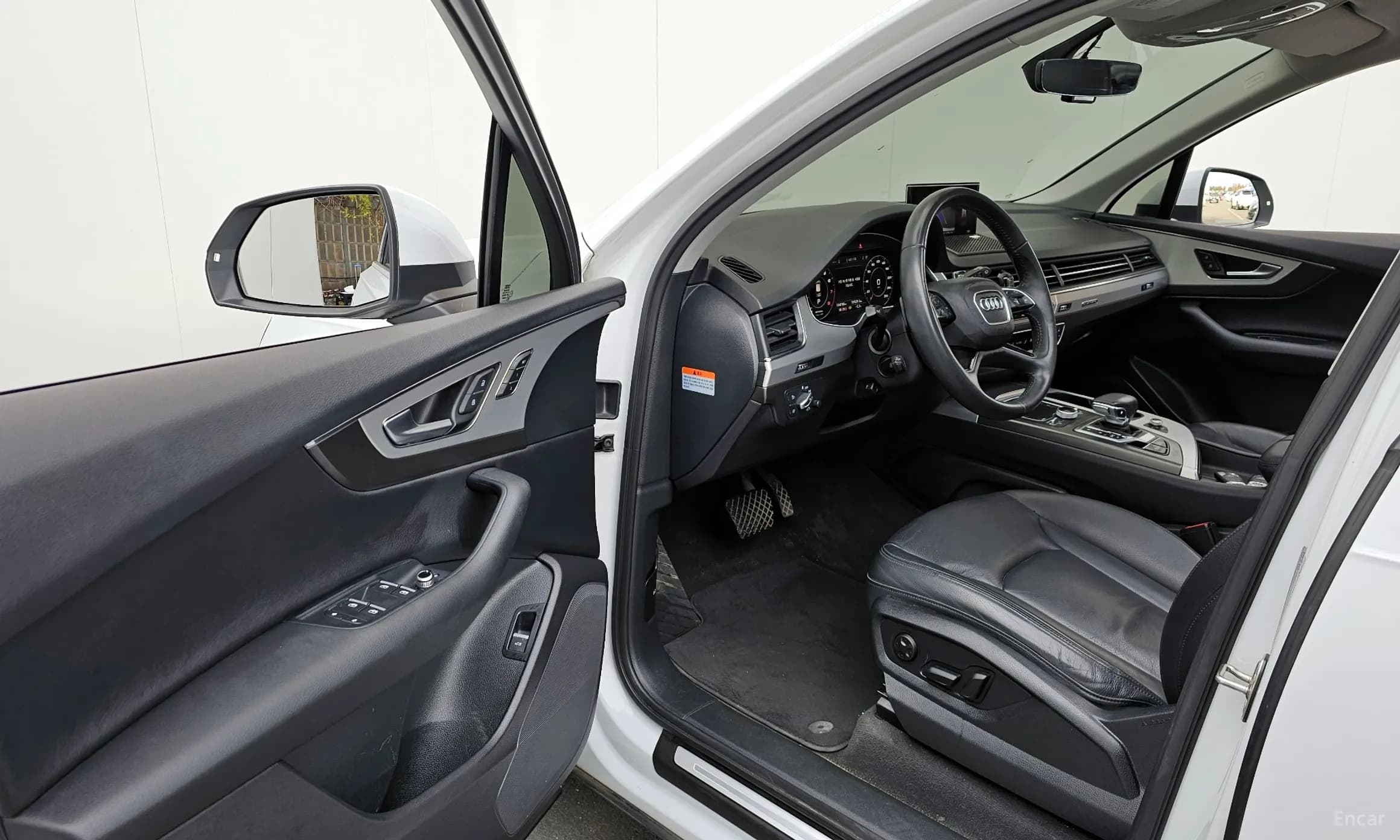 Q7 (4M)