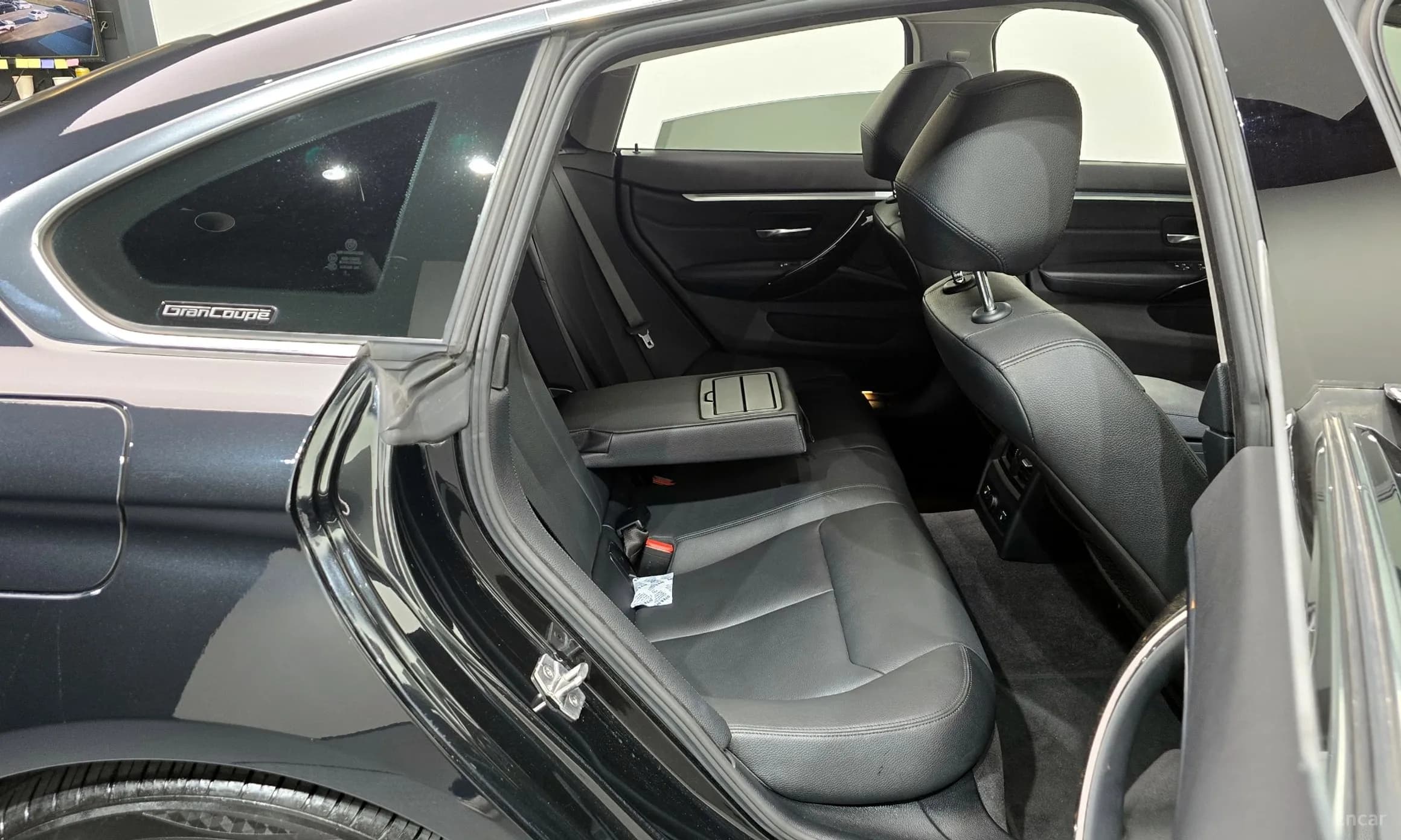Series 4 (F32)