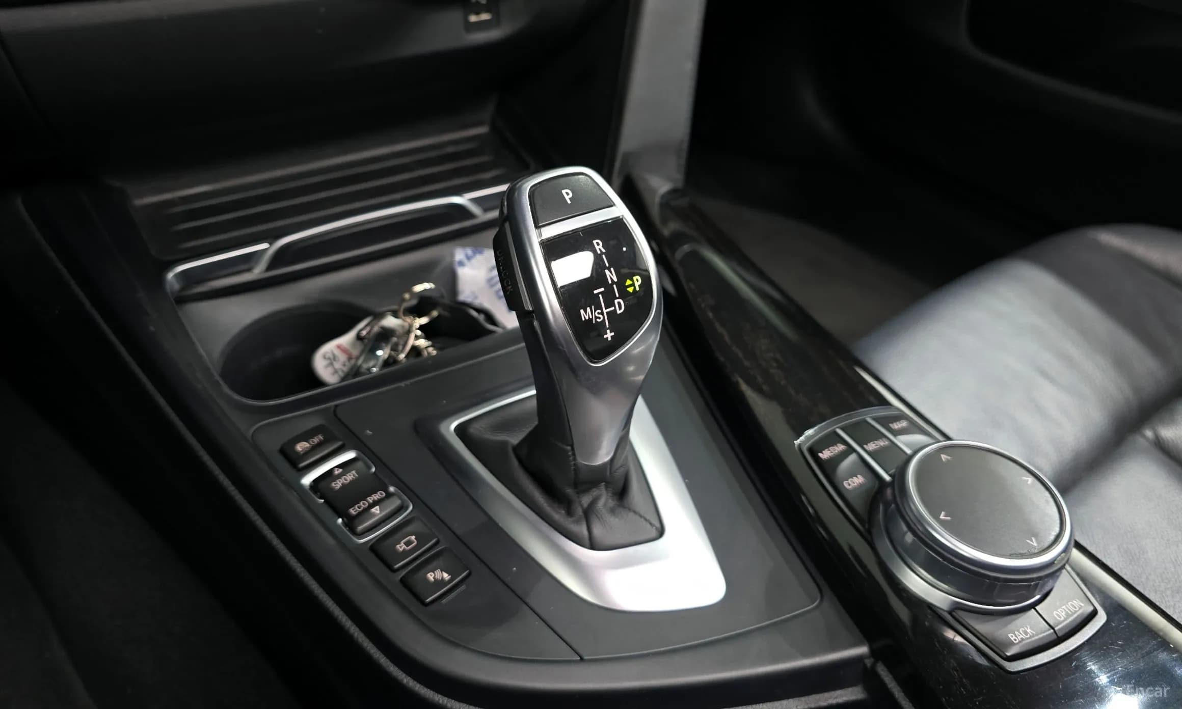 Series 4 (F32)