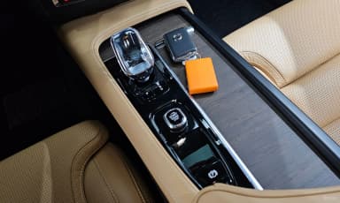 S90