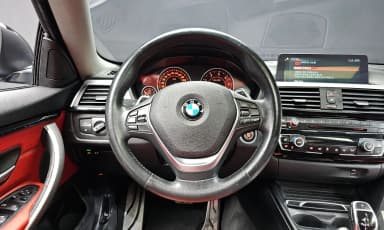 Series 4 (F32)