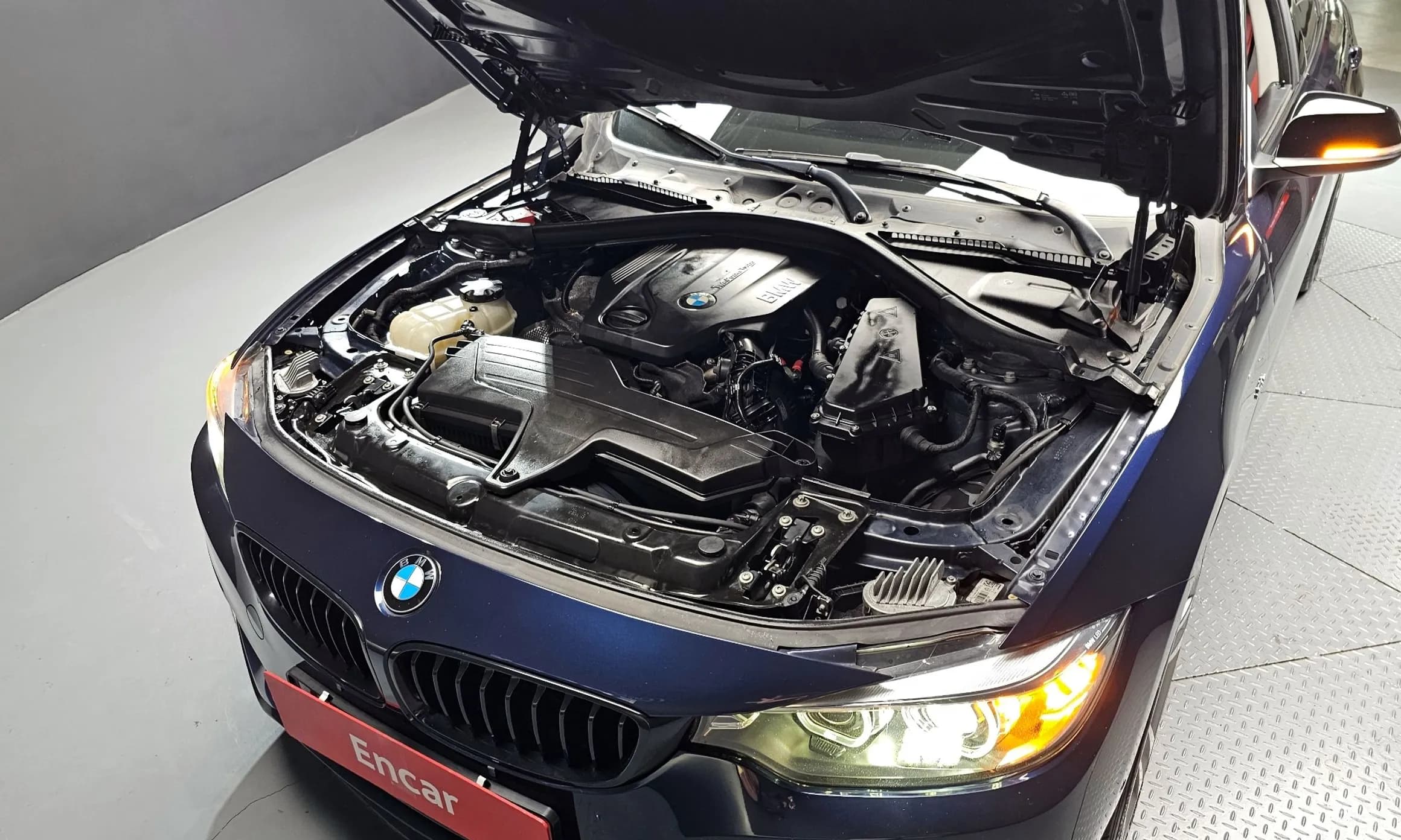 Series 4 (F32)